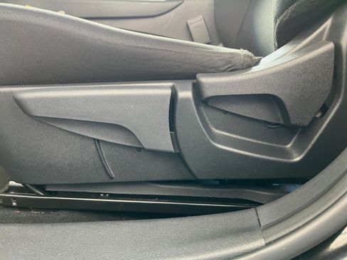 Used 2025 Nissan Sentra S image 22