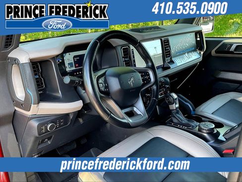Used 2022 Ford Bronco Wildtrak image 13