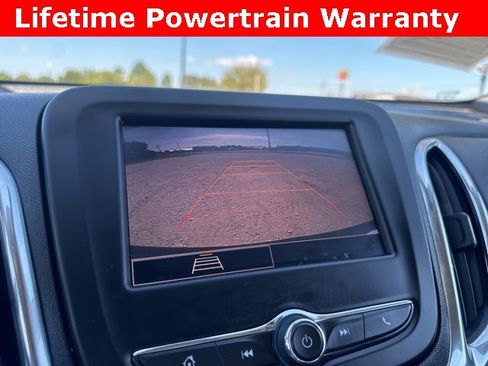 Used 2024 Chevrolet Equinox LT image 20