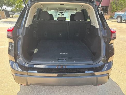 Used 2024 Nissan Rogue S AWD/4WD image 16