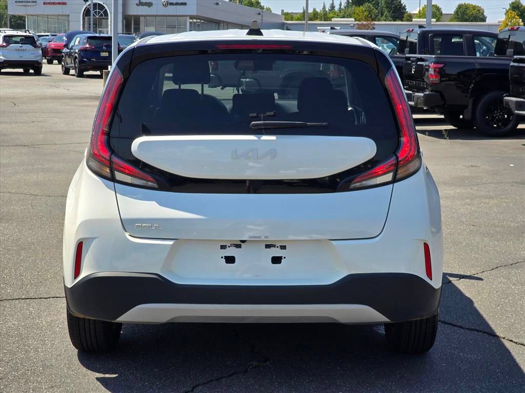 Used 2024 Kia Soul LX FWD image 25