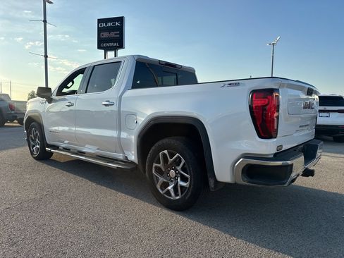 Used 2023 GMC Sierra 1500 SLT w/ SLT Premium Plus Package AWD/4WD image 4