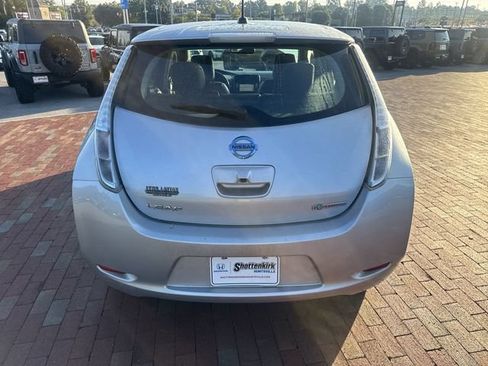 Used 2015 Nissan Leaf SL FWD image 10