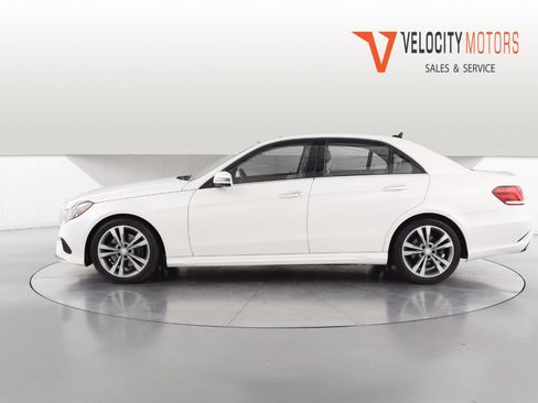 Used 2016 Mercedes-Benz E 350 4MATIC Sedan image 2
