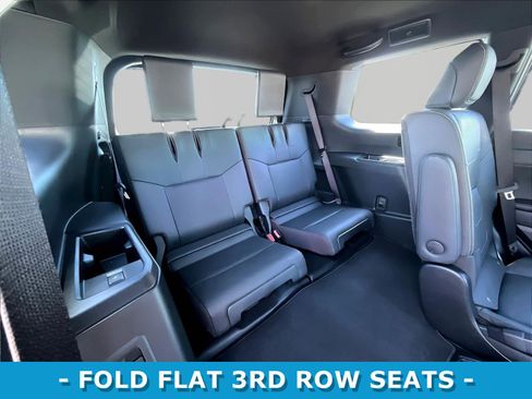 Used 2024 Lexus GX 550 w/ Accessory Package (31) AWD/4WD image 26