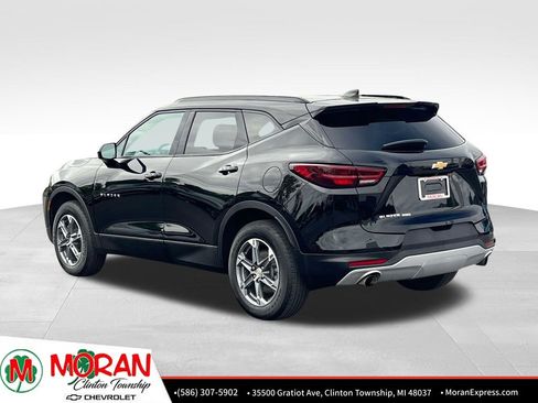 Certified 2023 Chevrolet Blazer LT w/ Convenience Package AWD/4WD image 4