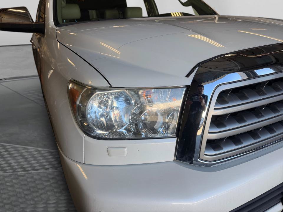 Used 2016 Toyota Sequoia Platinum AWD/4WD image 28