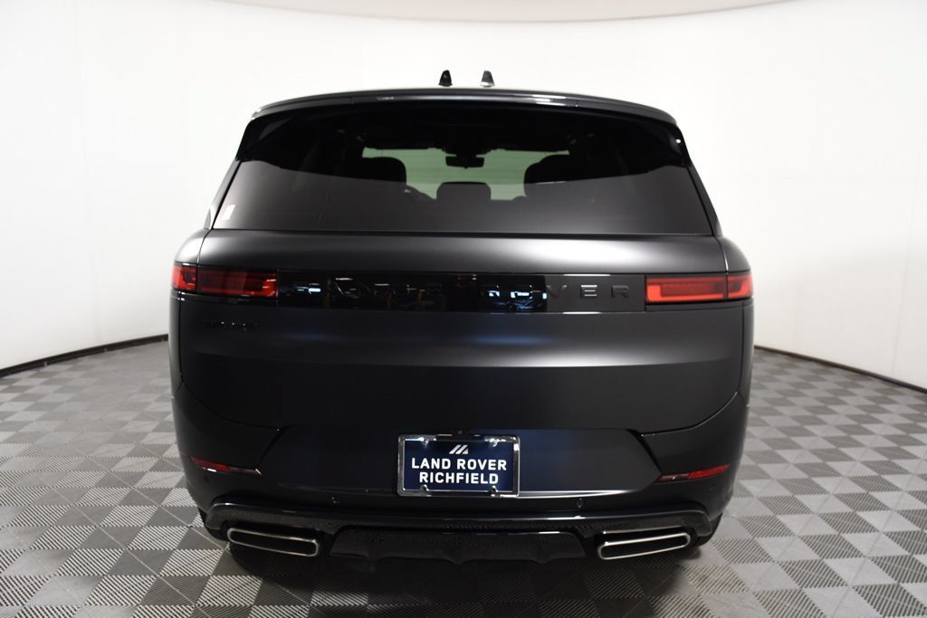 New 2027 Land Rover Range Rover Sport Dynamic SE AWD/4WD image 5