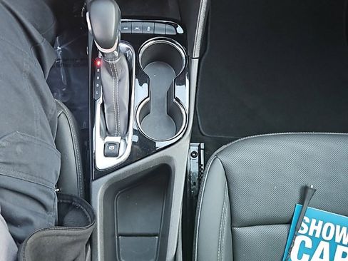 Used 2024 Buick Encore GX Sport Touring image 20