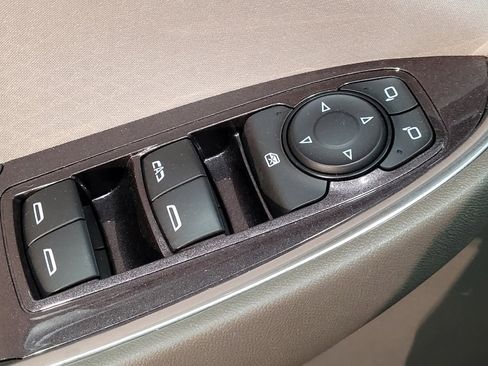 Used 2020 Chevrolet Malibu LT FWD image 27