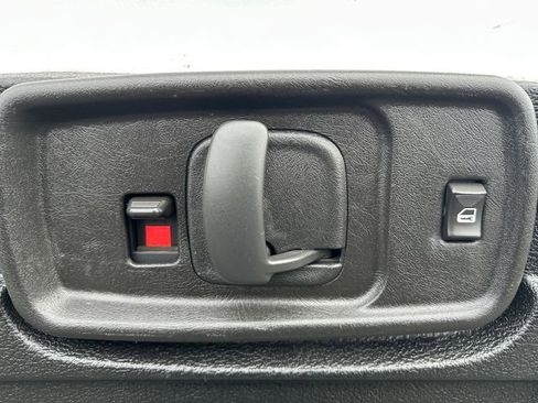 Used 2020 Chevrolet Express 2500 w/ Driver Convenience Package image 30