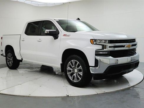 Used 2022 Chevrolet Silverado 1500 LT image 1