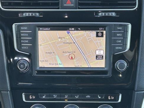 Used 2017 Volkswagen Golf R DCC & Navigation 4motion image 18