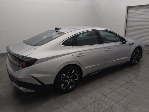 Used 2025 Hyundai Sonata SEL FWD image 10