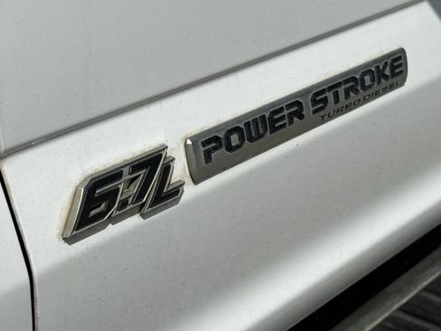 Used 2022 Ford F250 XLT w/ XLT Value Package AWD/4WD image 6