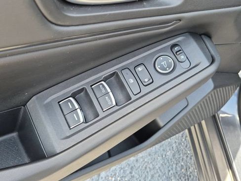 Used 2025 Honda Accord SE image 13