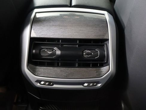 Used 2023 BMW 760i xDrive w/ Luxury Rear Seating Package AWD/4WD image 62