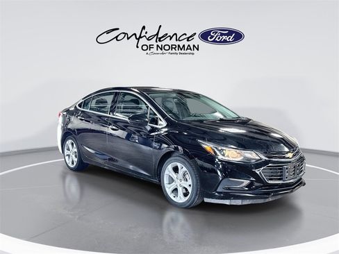 Used 2016 Chevrolet Cruze Premier image 11