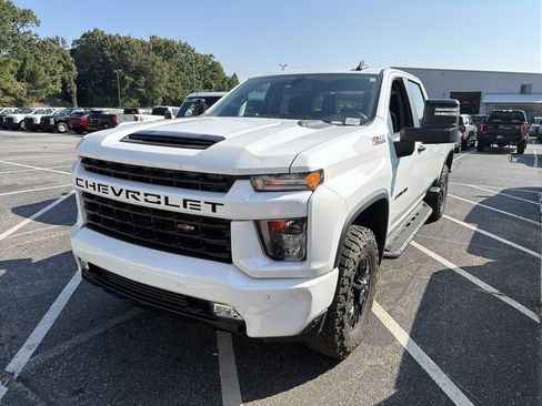 Used 2022 Chevrolet Silverado 2500 LT w/ Z71 Sport Edition AWD/4WD image 3