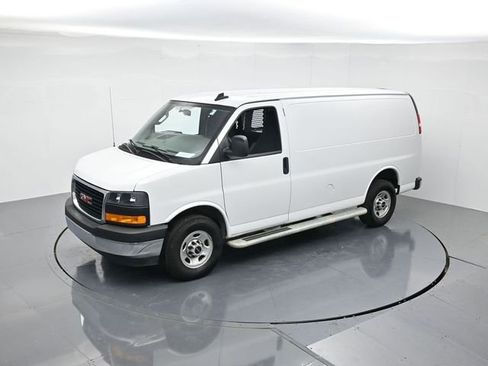 Used 2024 GMC Savana 2500 w/ Driver Convenience Package image 33