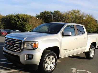 Used 2018 GMC Canyon SLE w/ SLE Convenience Package