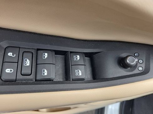 Certified 2023 Jeep Grand Cherokee 4WD 4xe w/ Luxury Tech Group II image 28