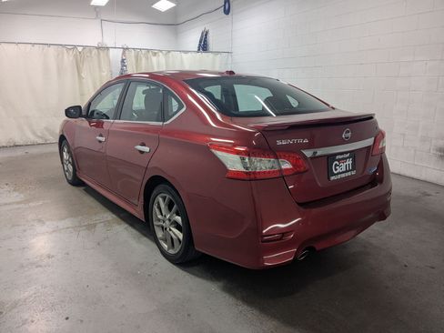 Used 2013 Nissan Sentra SR w/ Driver Pkg FWD image 9