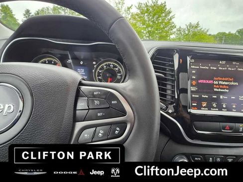 Used 2022 Jeep Cherokee Limited w/ Elite Package AWD/4WD image 19