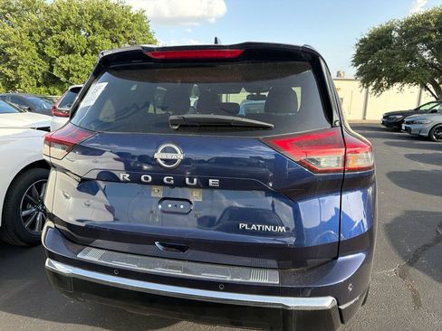Used 2024 Nissan Rogue Platinum FWD image 5