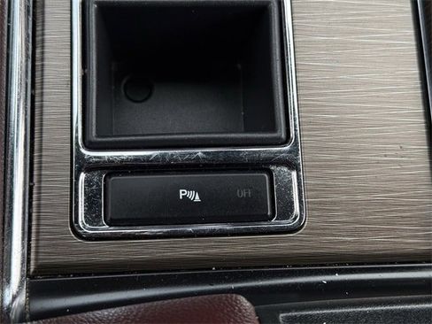 Used 2024 Ford Expedition Limited image 21