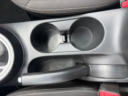 Used 2017 Kia Soul FWD image 27