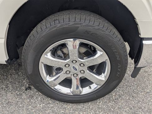 Used 2023 Ford F150 Lariat w/ FX4 Off-Road Package image 11