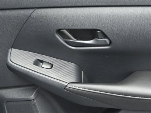 Used 2025 Nissan Sentra S image 29