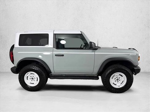 Used 2024 Ford Bronco Heritage Edition AWD/4WD image 3
