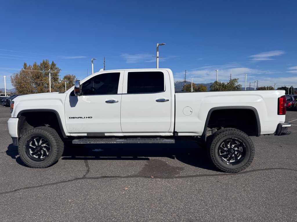 Used 2016 GMC Sierra 2500 Denali AWD/4WD image 3