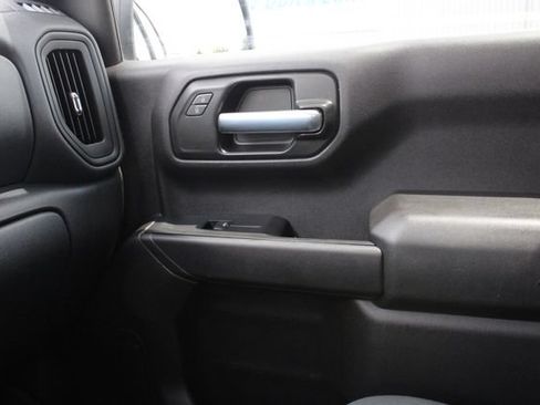 Used 2021 Chevrolet Silverado 1500 Custom AWD/4WD image 19