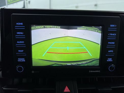 Used 2021 Toyota RAV4 LE FWD image 22