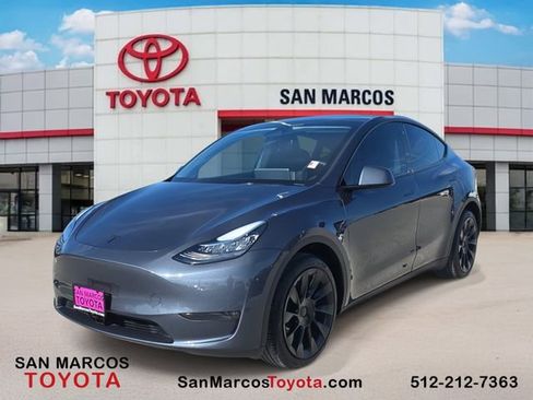 Used 2023 Tesla Model Y Long Range image 1