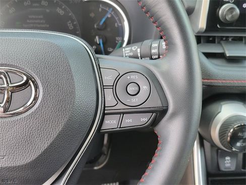 Used 2023 Toyota RAV4 SE image 35