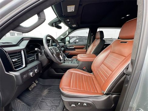 Used 2024 GMC Sierra 2500 Denali Ultimate w/ Max Trailering Package image 10