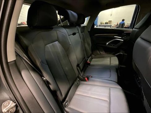 Used 2025 Audi Q5 Premium Plus w/ Premium Plus AWD/4WD image 27