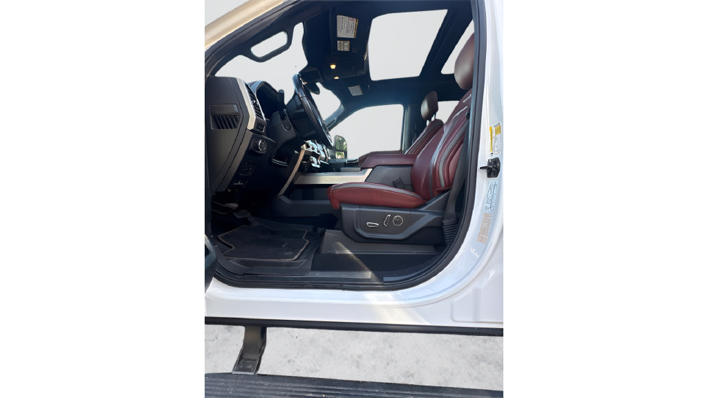 Used 2021 Ford F350 Platinum AWD/4WD image 10
