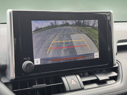 Used 2023 Toyota RAV4 XLE image 16