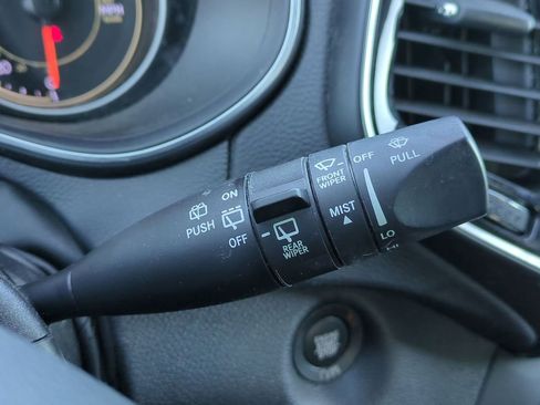 Used 2020 Jeep Cherokee High Altitude image 28