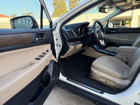 Used 2016 Subaru Outback 3.6R Limited image 9