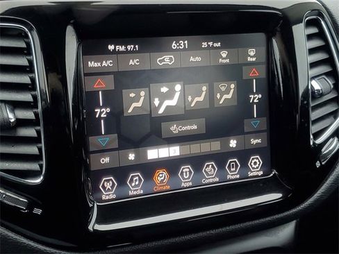 Used 2020 Jeep Compass Limited image 24