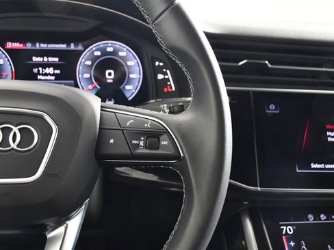 Used 2025 Audi Q7 2.0T Premium image 30