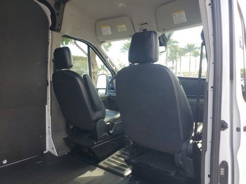 Used 2023 Ford Transit 250 Medium Roof w/ Load Area Protection Package image 7