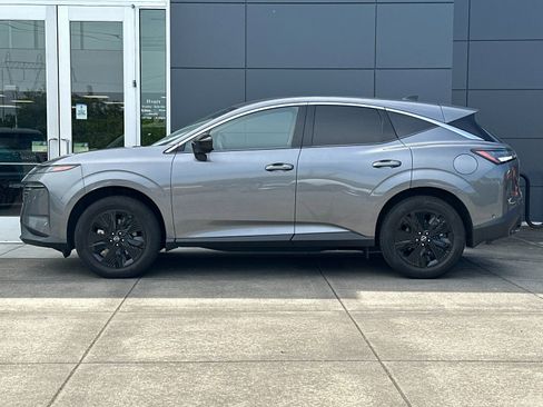Used 2025 Nissan Murano SV AWD/4WD image 6