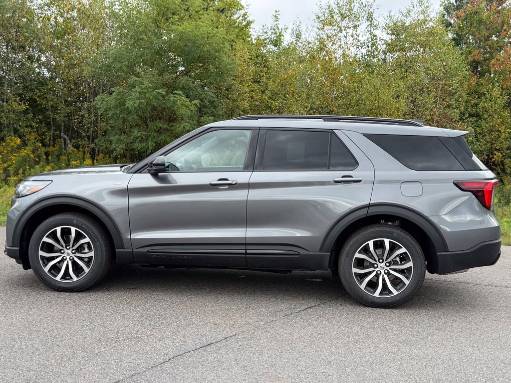 New 2026 Ford Explorer ST-Line AWD/4WD image 30